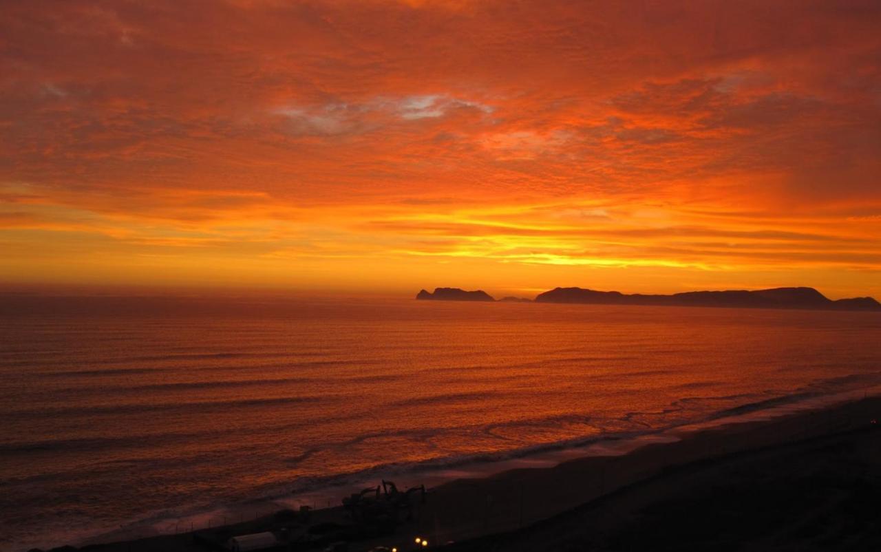 Blue Coast Lima Private Rooms Екстер'єр фото
