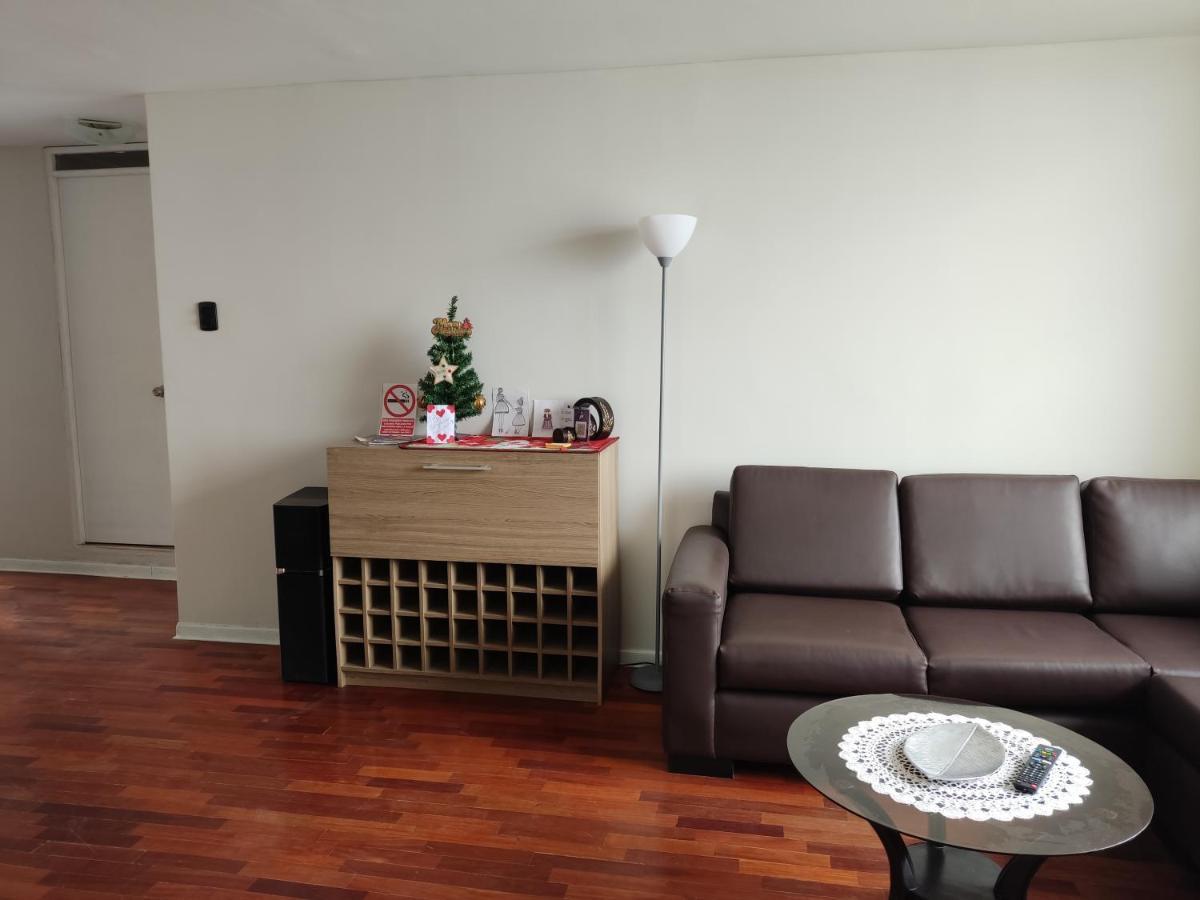 Blue Coast Lima Private Rooms Екстер'єр фото